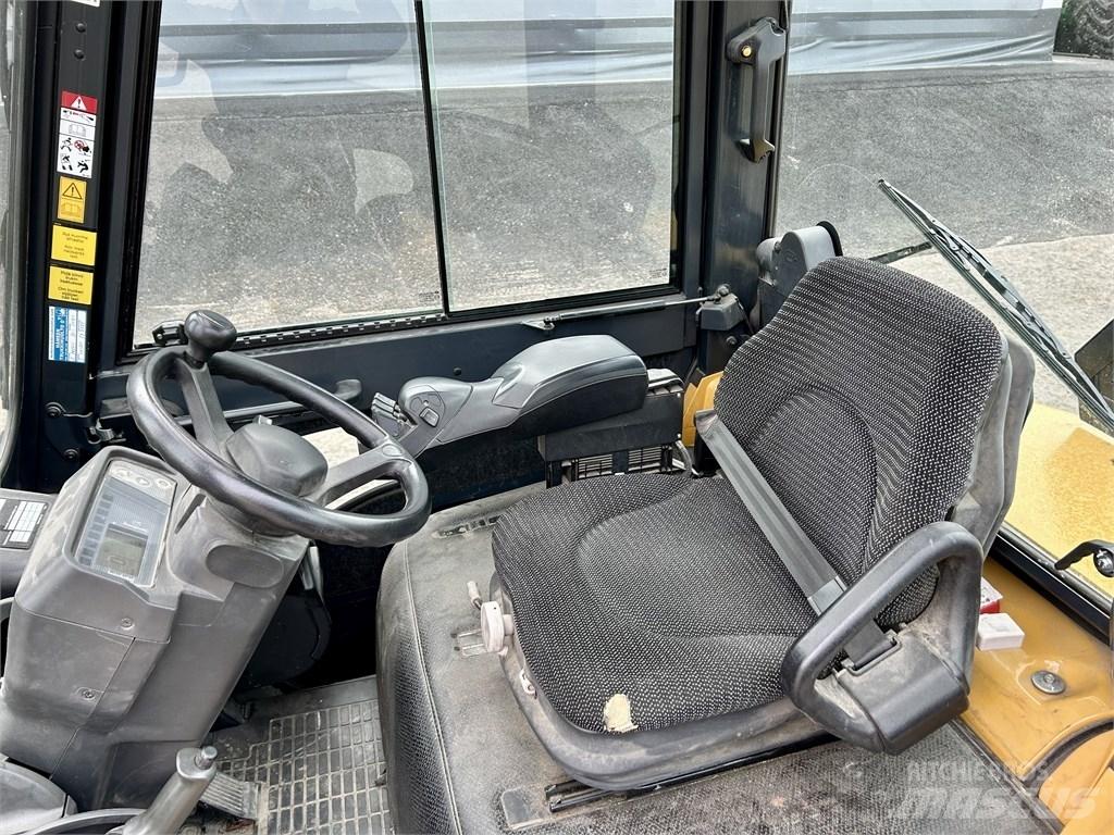 CAT DP 25 NT Dieseltrukit