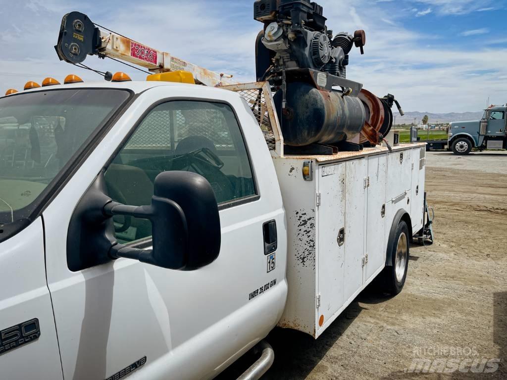 Ford F 550 SD Tienhoitoautot