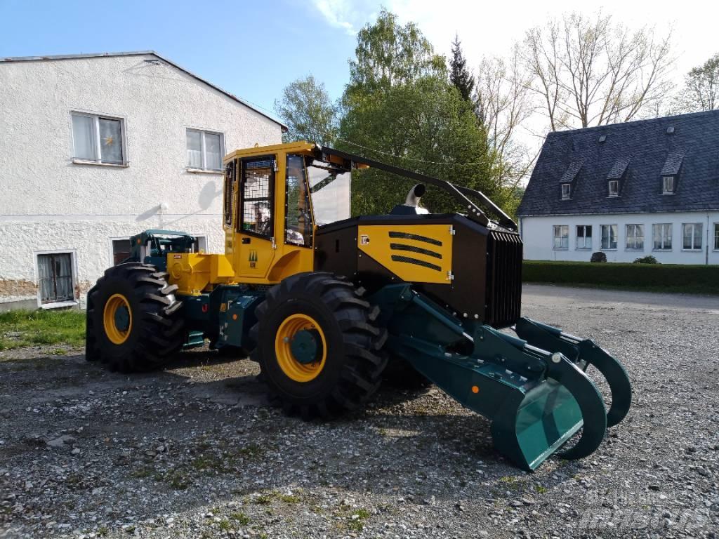 HSM 904S Metsätraktorit