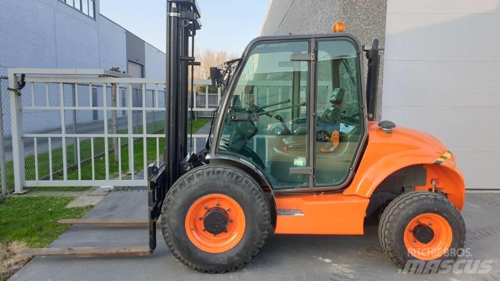 Ausa C 250 H X4 Dieseltrukit