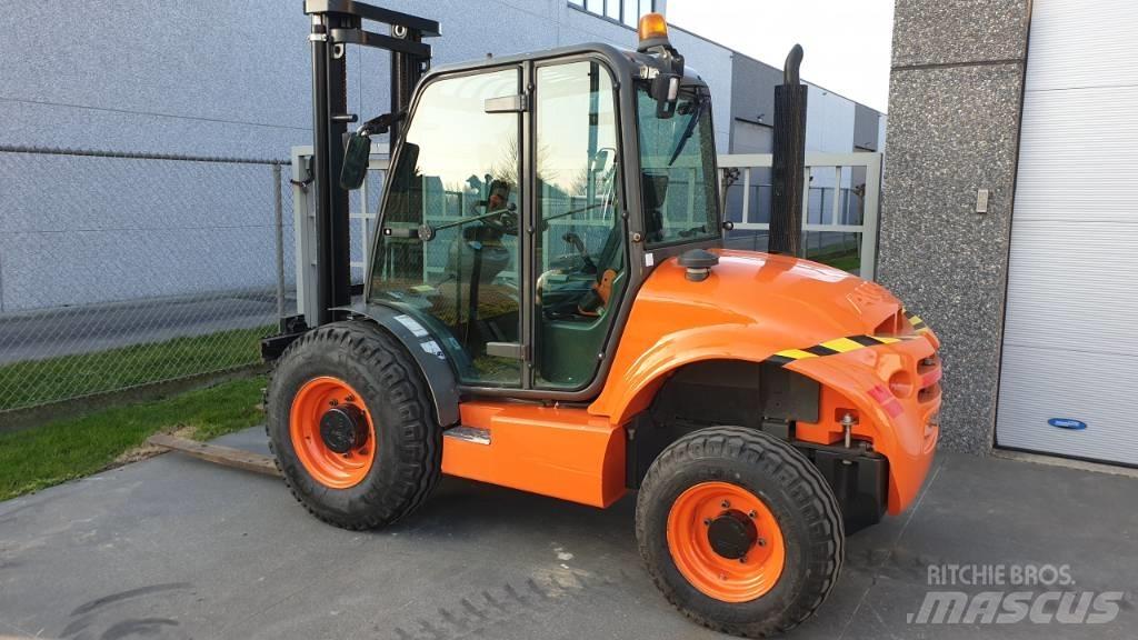 Ausa C 250 H X4 Dieseltrukit