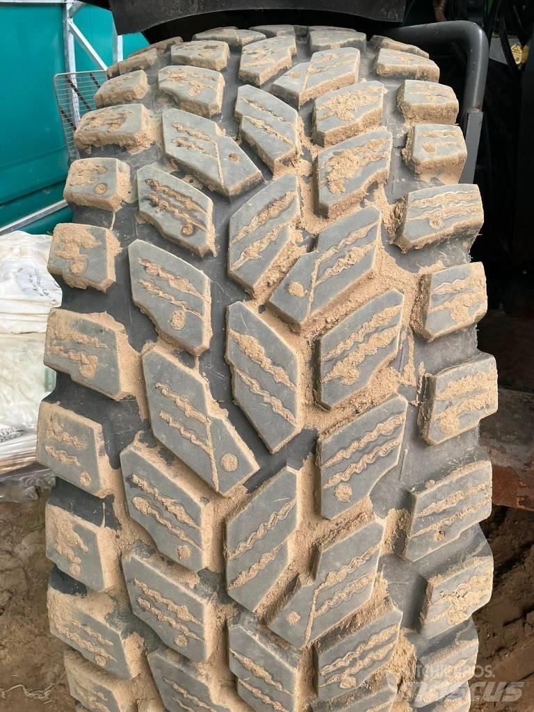 Nokian Hakkapelitta Renkaat ja vanteet