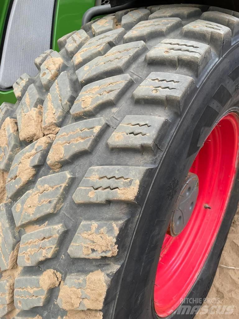 Nokian Hakkapelitta Renkaat ja vanteet