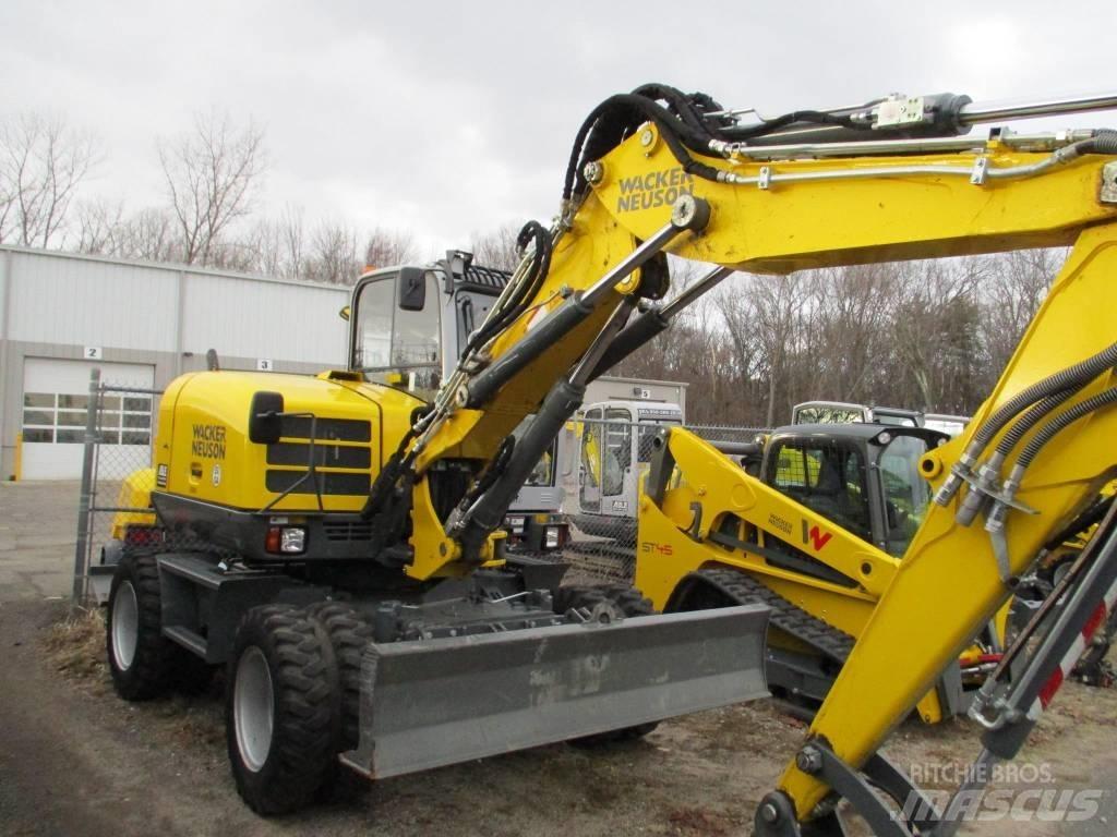 Wacker Neuson EW 100 Pyöräkaivukoneet