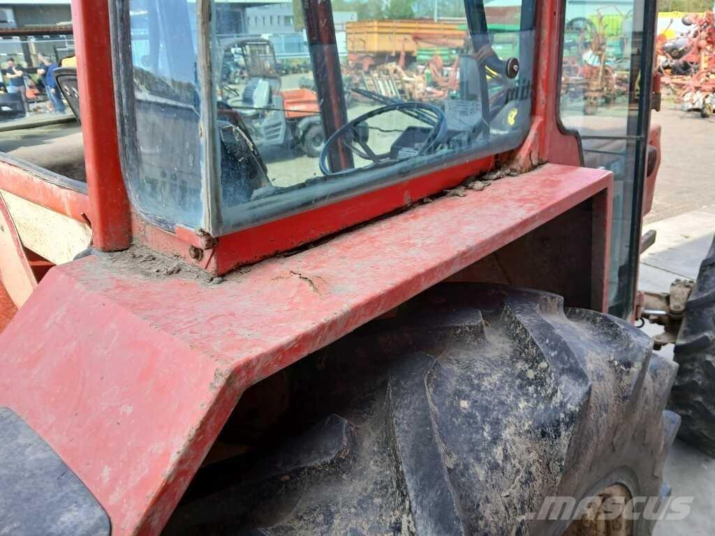 Renault 781-4 Traktorit