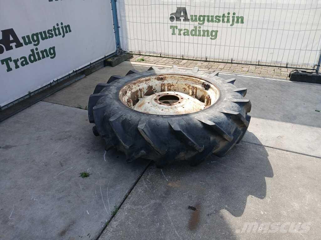 Renault 781-4 Traktorit