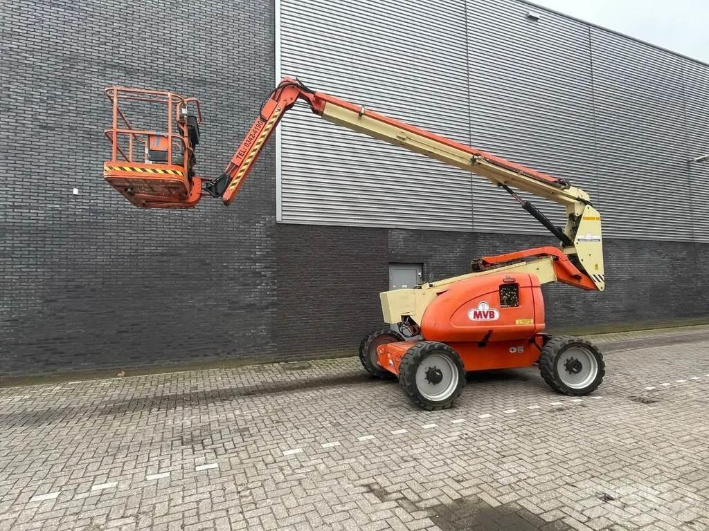 JLG 600AJ Teleskooppipuominostimet