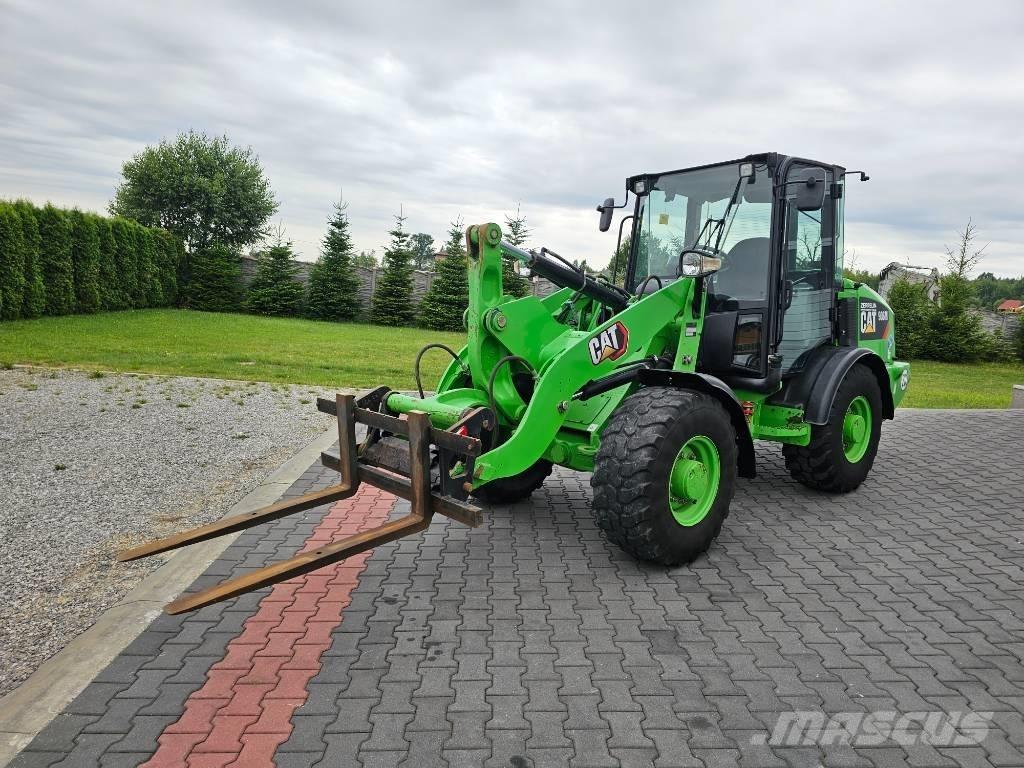 CAT 906 M Pyöräkuormaajat