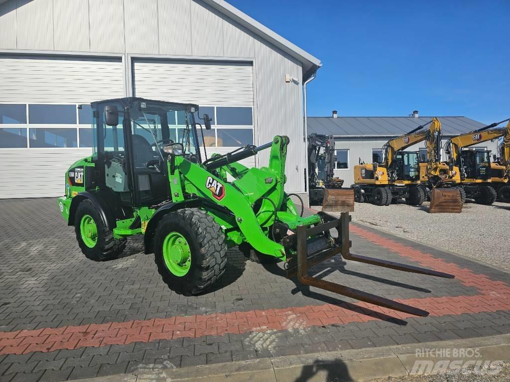 CAT 906 M Pyöräkuormaajat
