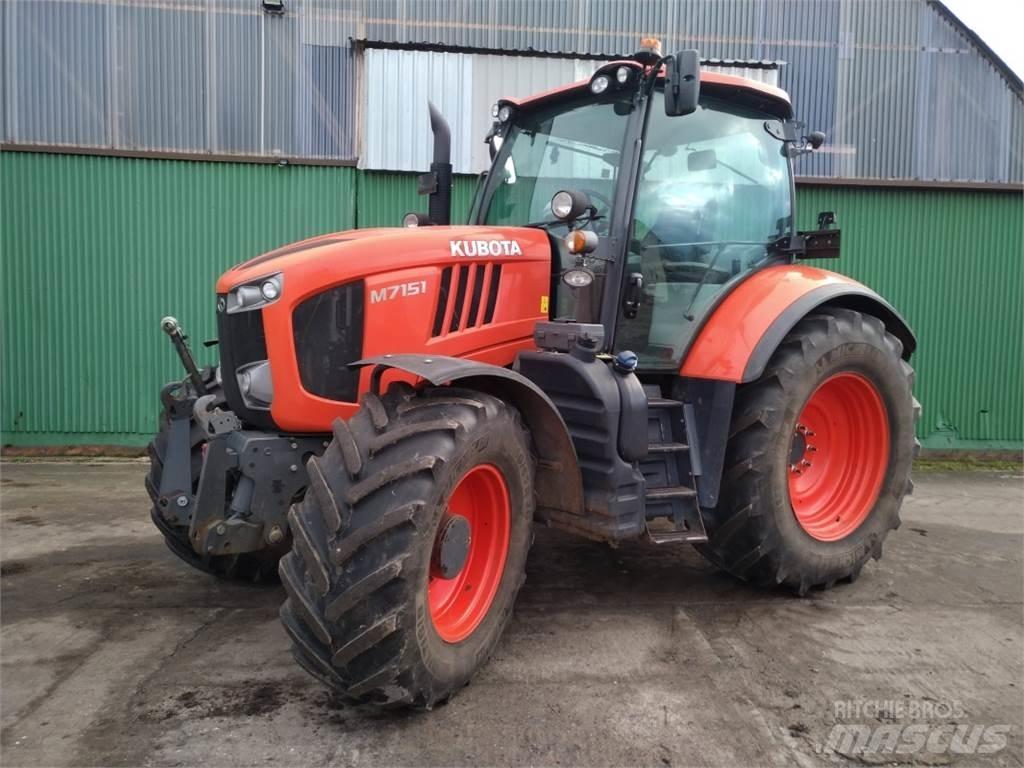 Kubota M7151 Traktorit
