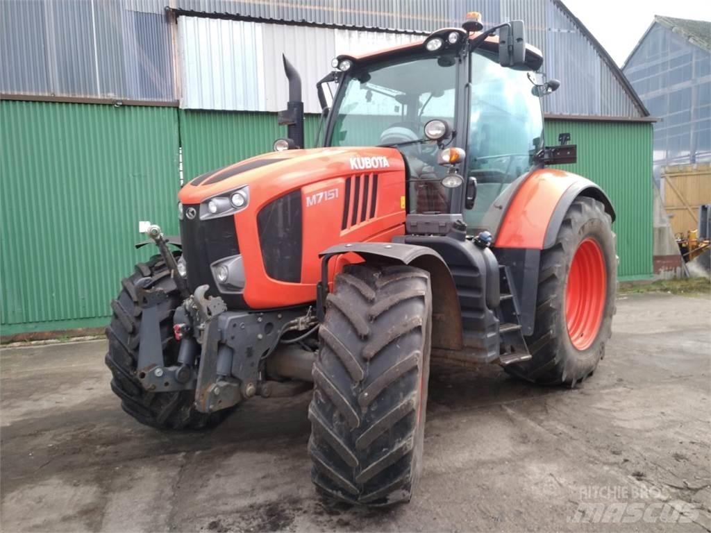 Kubota M7151 Traktorit