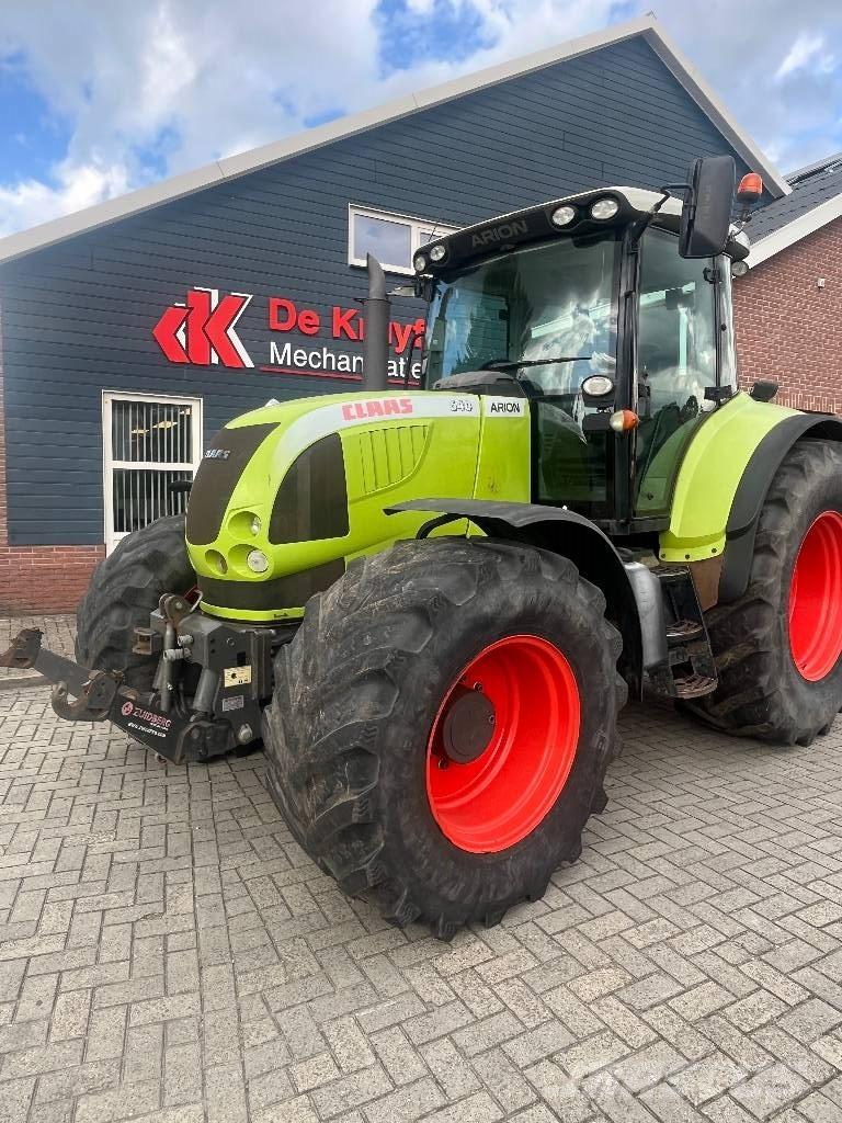 CLAAS Arion 640 Cis Traktorit