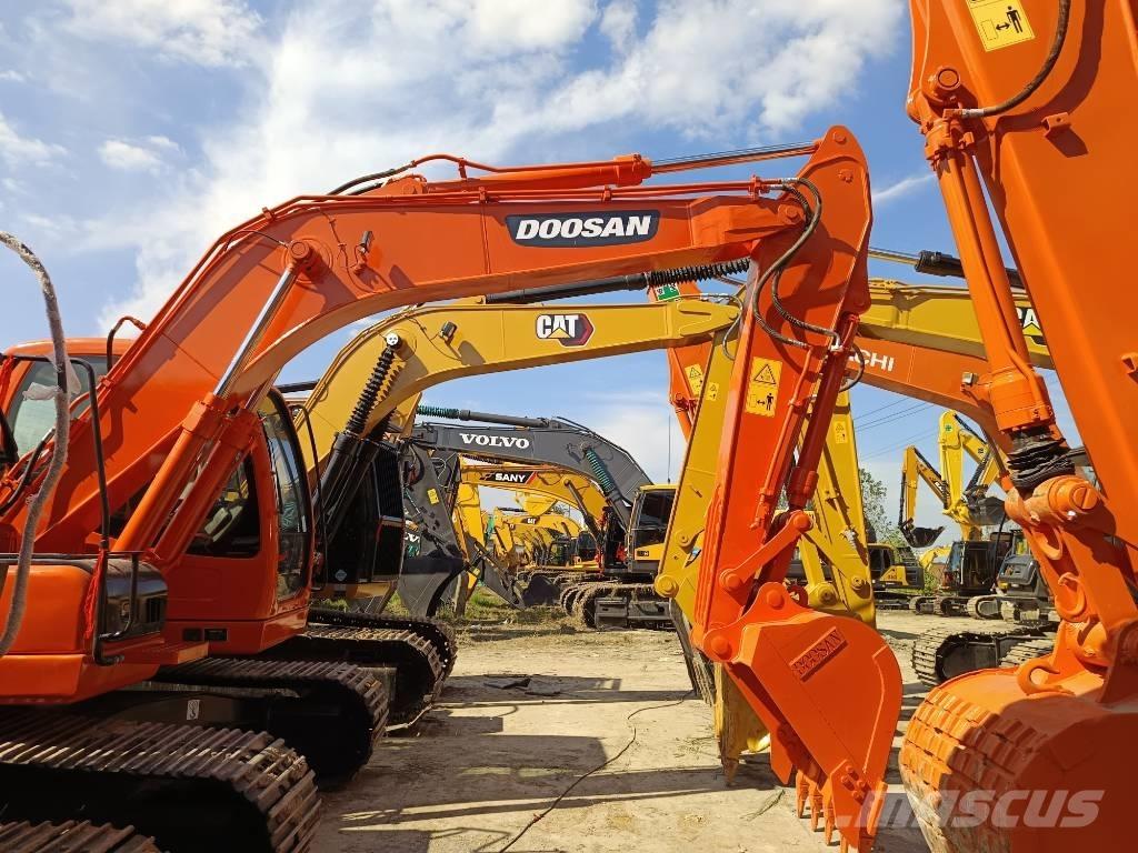 Doosan DX 150 LC Telakaivukoneet