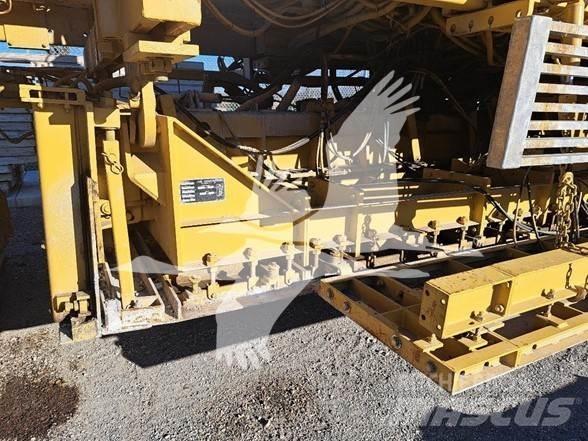 CMI SF3002 Betonin levittäjät