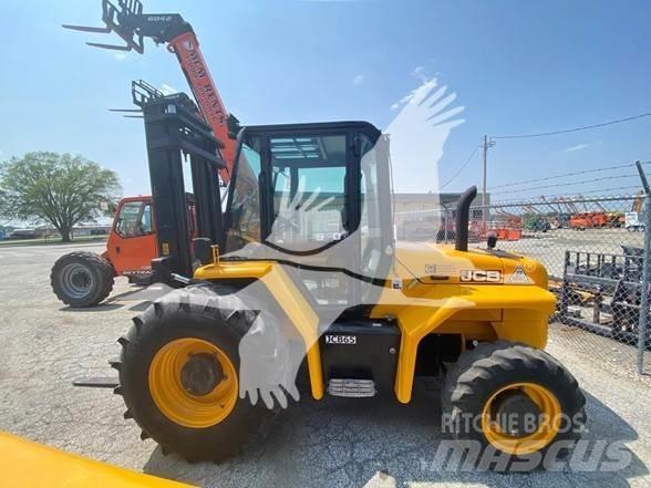 JCB 940 Maastotrukit