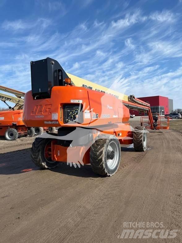JLG 1350SJP Teleskooppipuominostimet