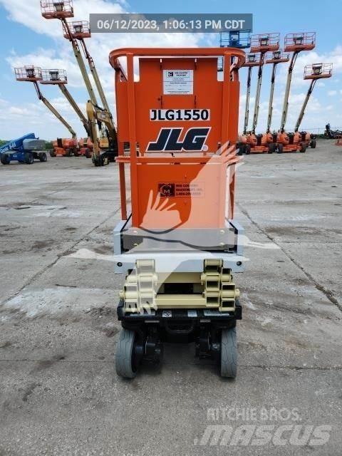JLG 1930ES Saksilavat