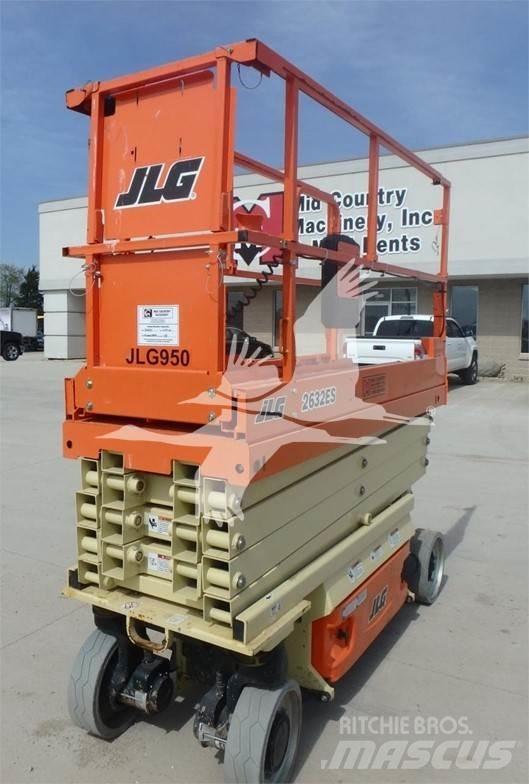JLG 2632ES Saksilavat
