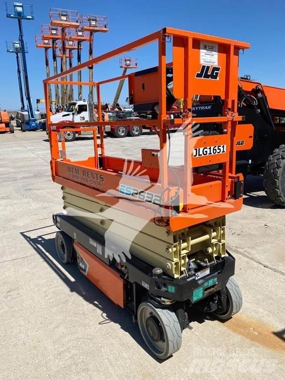 JLG 2632ES Saksilavat