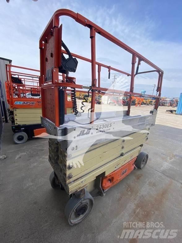 JLG 2632ES Saksilavat