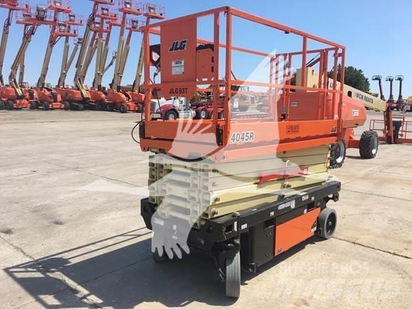 JLG 4045R Saksilavat