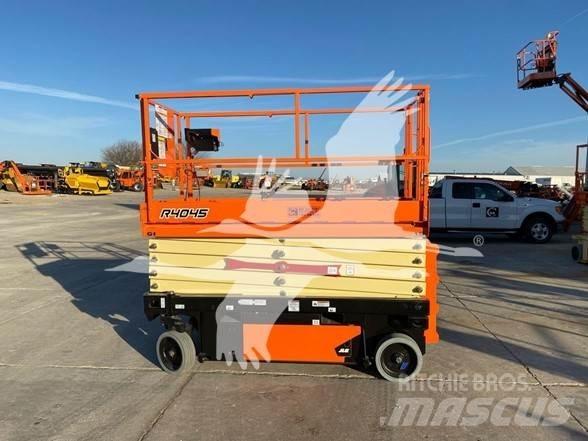 JLG 4045R Saksilavat