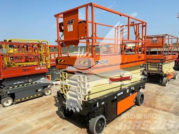 JLG 4045R Saksilavat