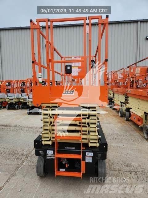 JLG 4045R Saksilavat