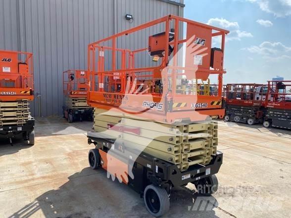 JLG 4045R Saksilavat