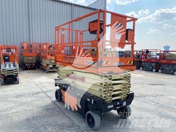 JLG 4045R Saksilavat
