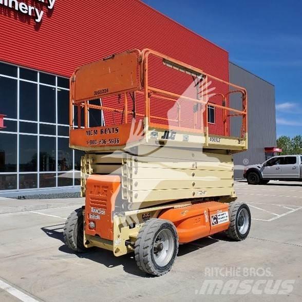 JLG 4069LE Saksilavat