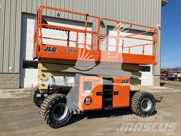 JLG 430LRT Saksilavat