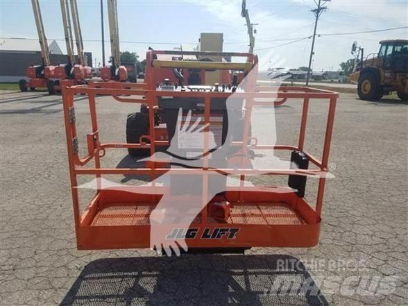 JLG 450AJ Kuukulkijat
