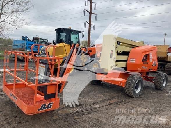 JLG 450AJ Kuukulkijat