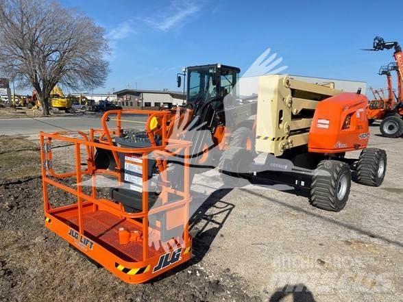 JLG 450AJ Kuukulkijat