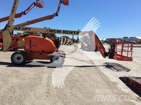 JLG 600AJ Kuukulkijat