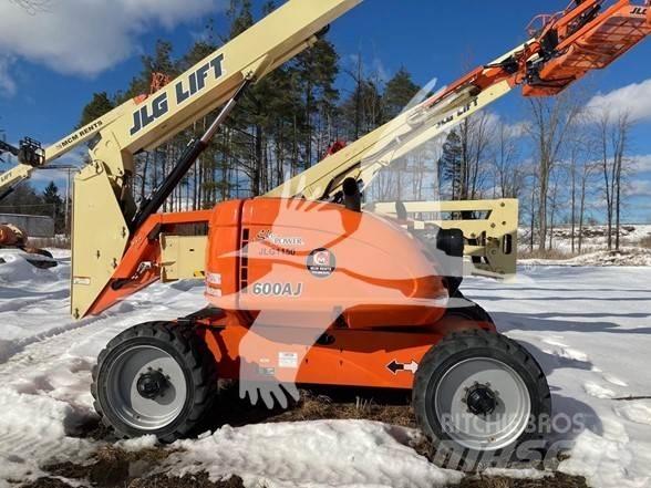 JLG 600AJ Kuukulkijat