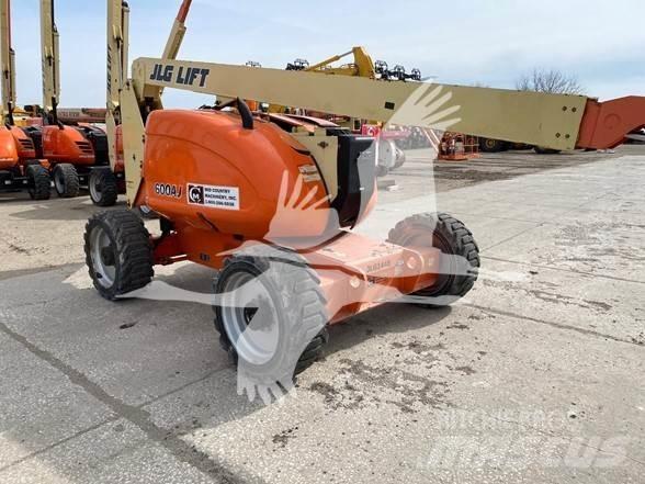 JLG 600AJ Kuukulkijat