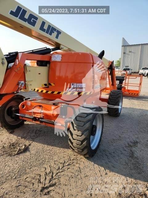 JLG 600AJ Kuukulkijat