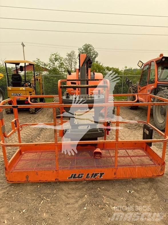 JLG 600AJ Kuukulkijat