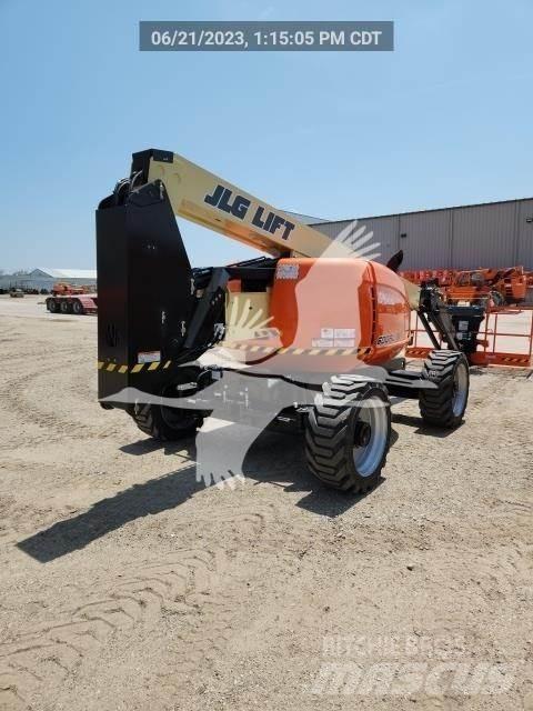 JLG 600AJ Kuukulkijat