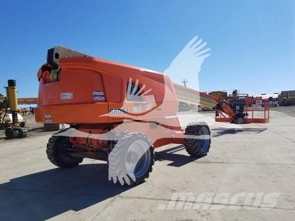 JLG 660SJ Teleskooppipuominostimet