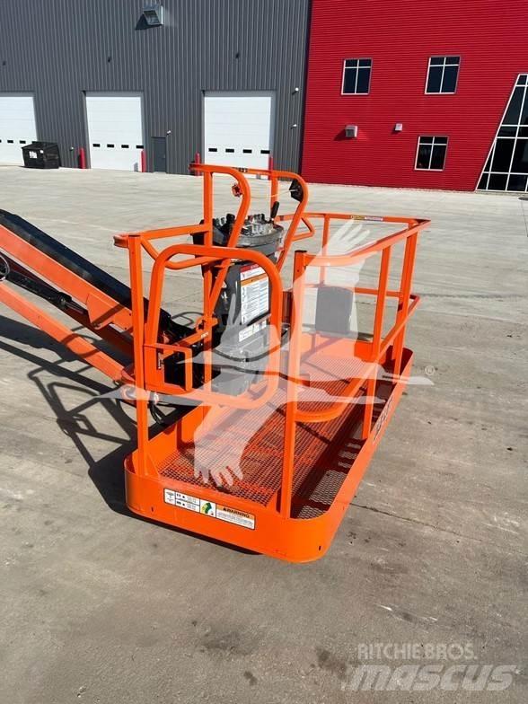 JLG 660SJ Teleskooppipuominostimet