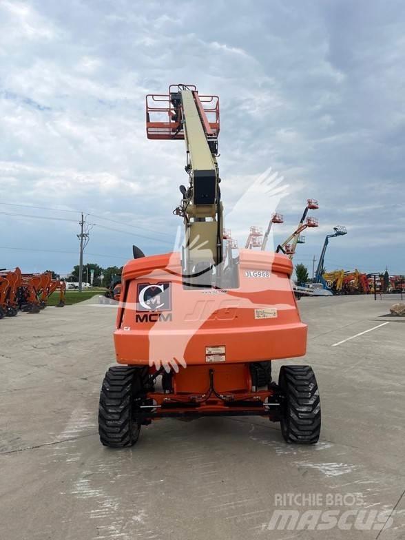 JLG 660SJ Teleskooppipuominostimet