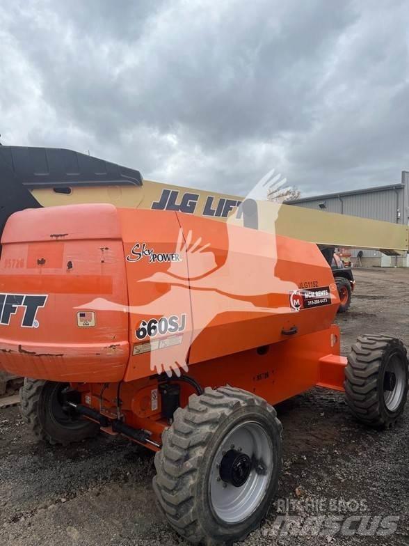 JLG 660SJ Teleskooppipuominostimet