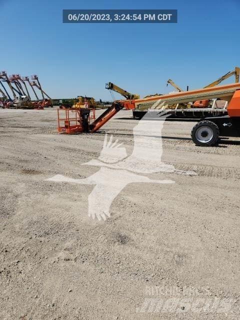 JLG 660SJ Teleskooppipuominostimet