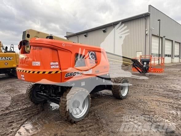 JLG 660SJ Teleskooppipuominostimet