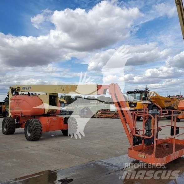 JLG 800AJ Kuukulkijat