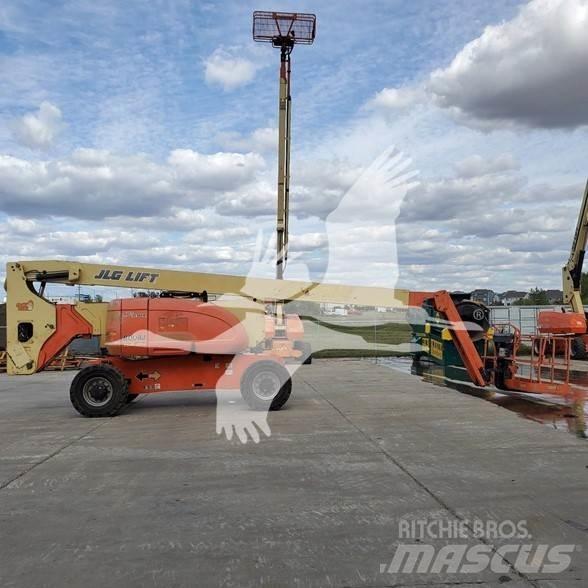 JLG 800AJ Kuukulkijat