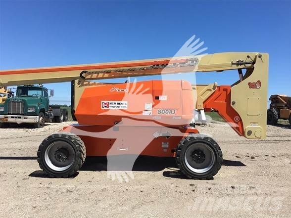 JLG 800AJ Kuukulkijat